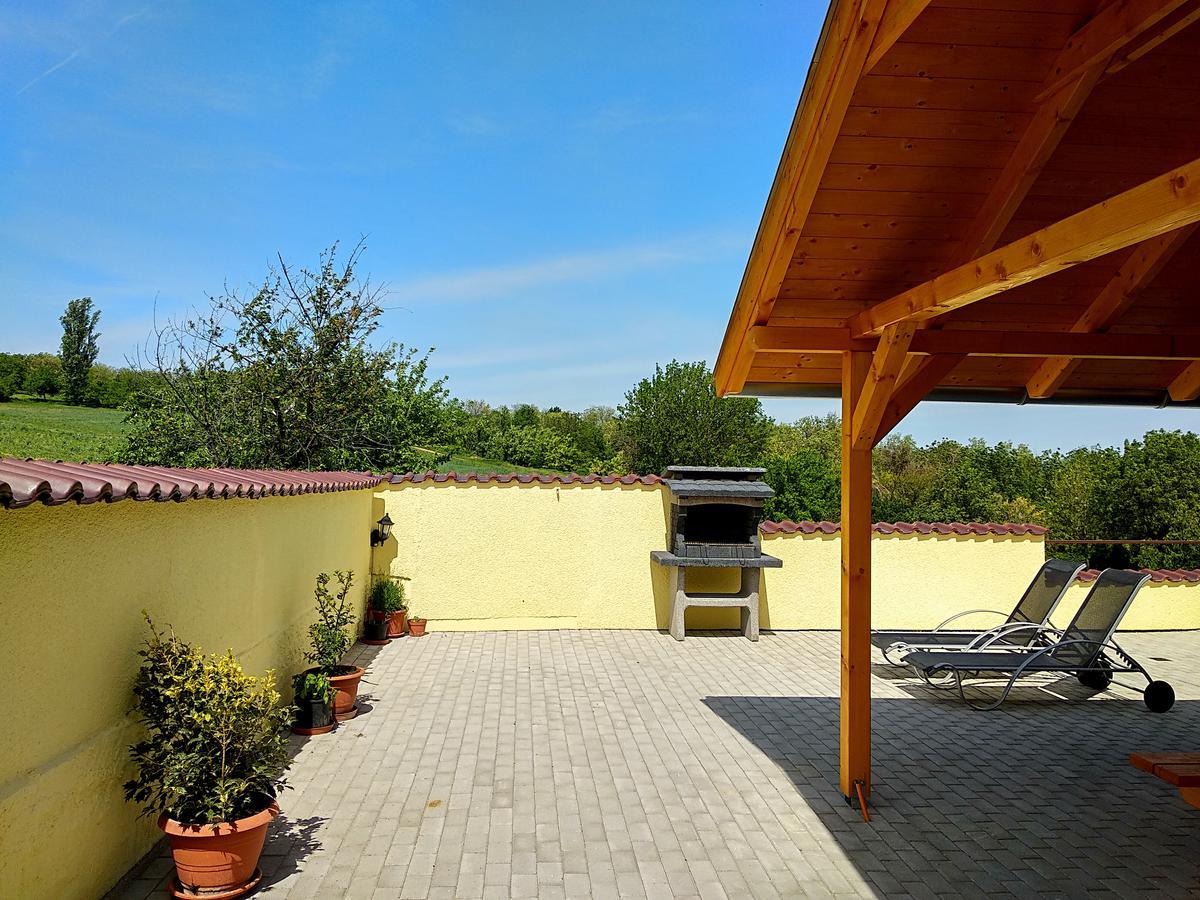 Villa Teleki Exterior photo